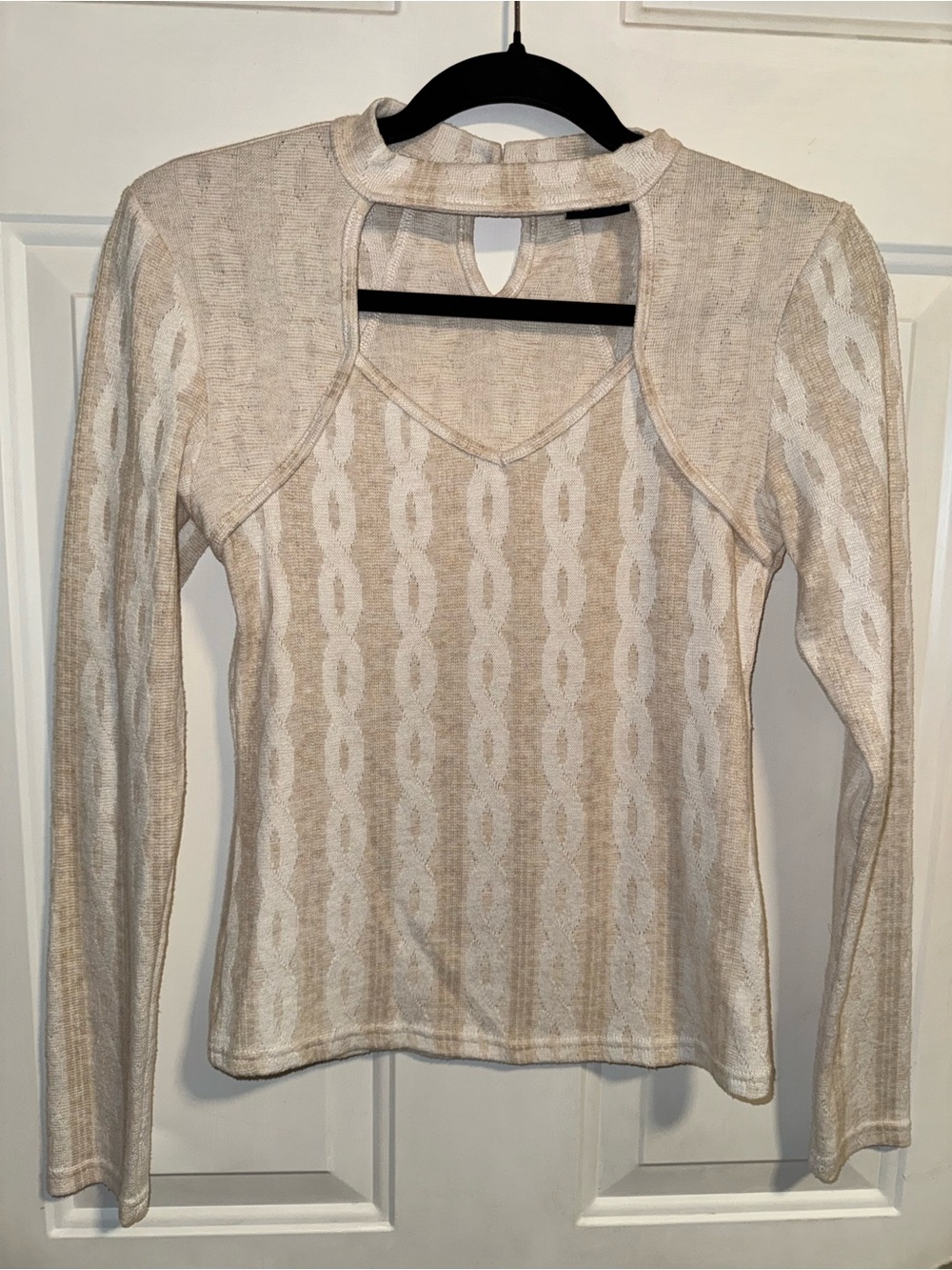 Daytrip Beige & Cream Cable-Knit Long Sleeve Top with Keyhole